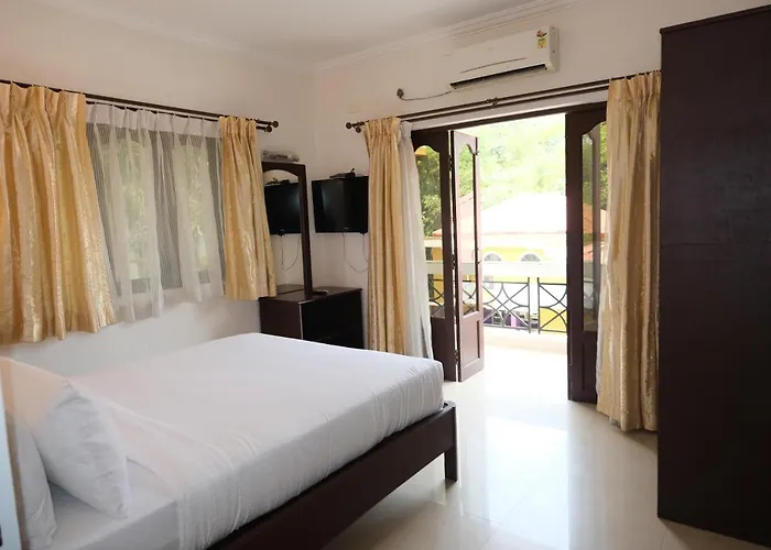 Crystal By Morpho, Goa Villagio Resort