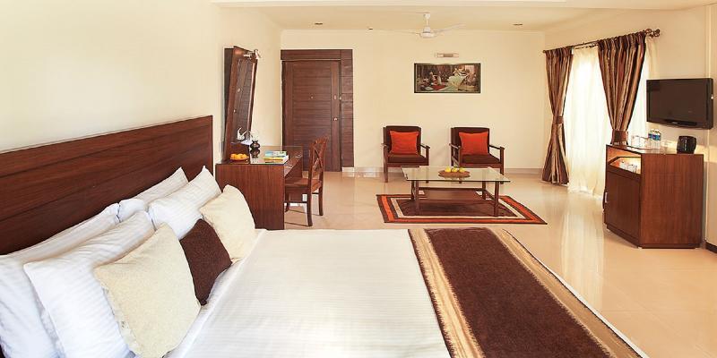 Crystal By Morpho, Goa Villagio Resort 4*
